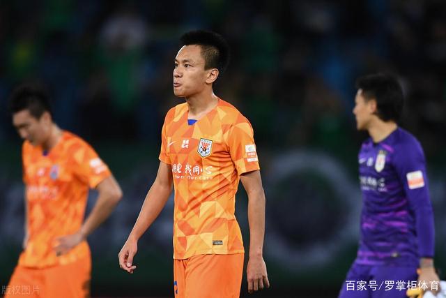 上海戏剧学院毕业，26岁嫁给中国男篮队长，相恋13年至今没有孩子